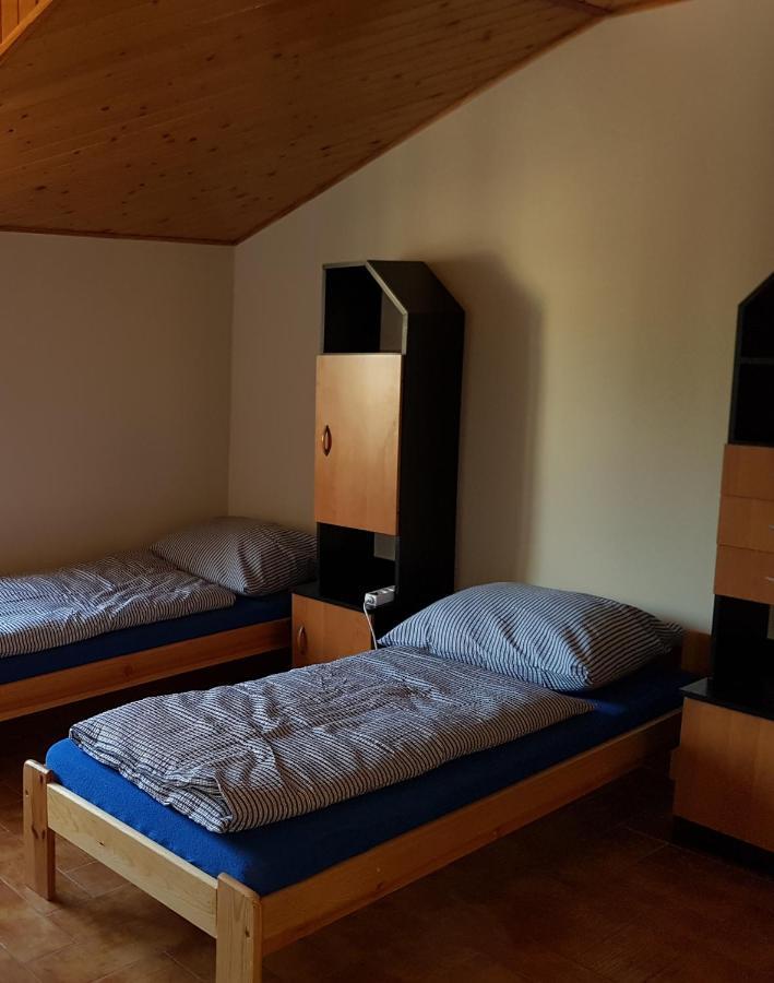 Noclegi Silesia Aster Tychy Bagian luar foto