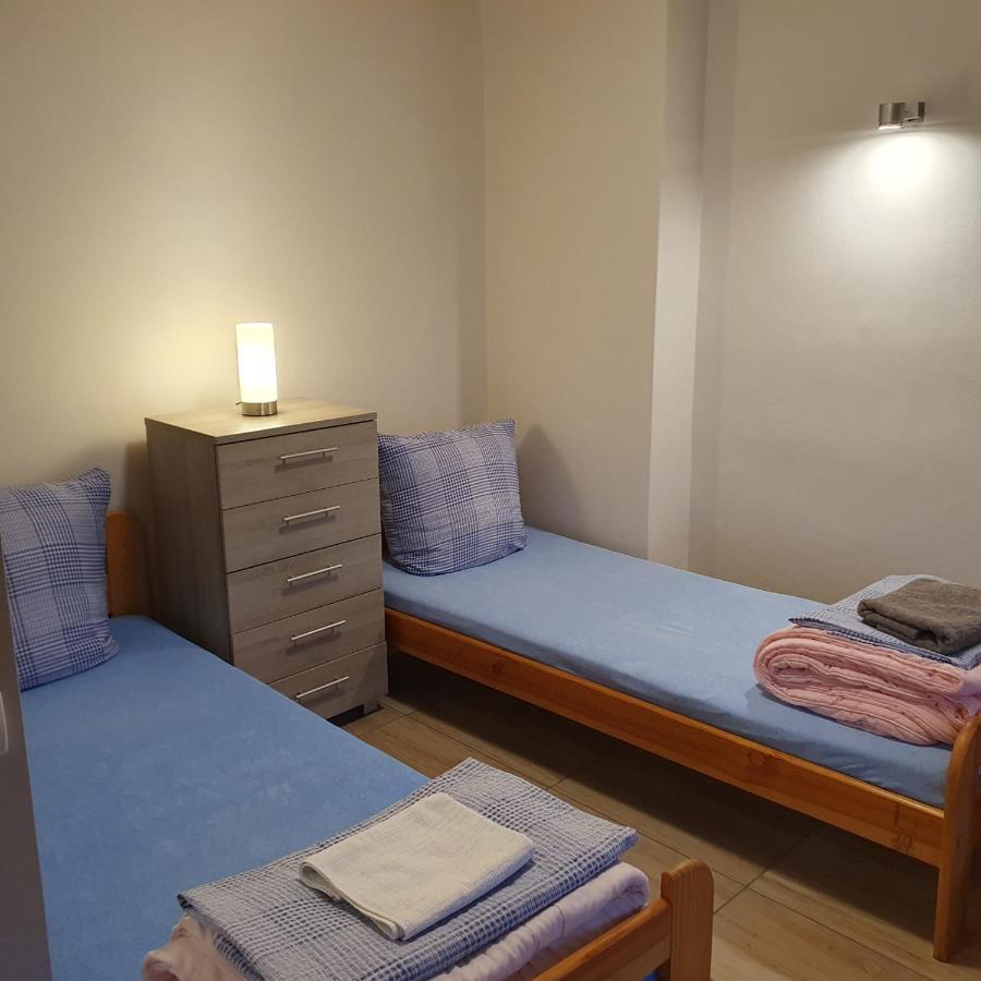 Noclegi Silesia Aster Tychy Bagian luar foto